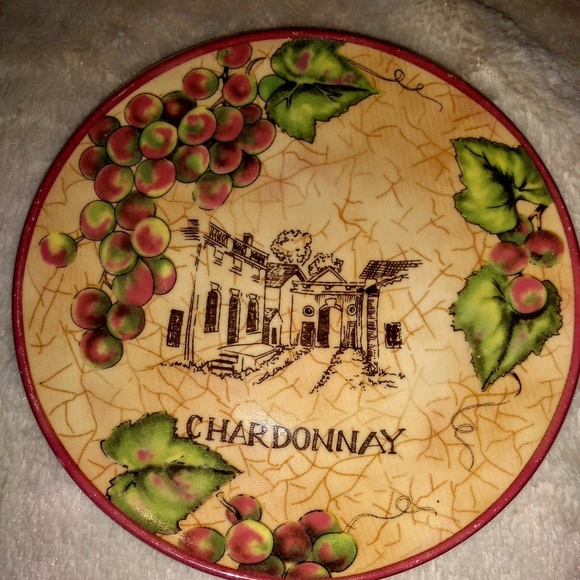 3 porcelain treasures winery plates - Picture 2 of 8